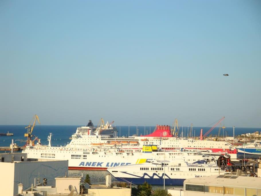 شقة Centre Penthouse With Seaview كاندية المظهر الخارجي الصورة