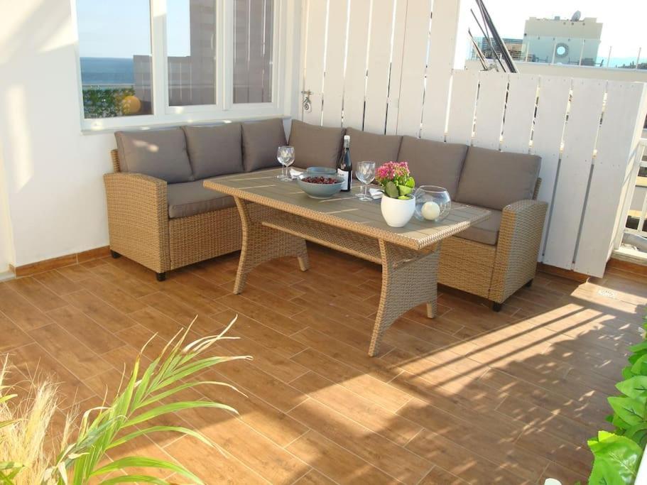 شقة Centre Penthouse With Seaview كاندية المظهر الخارجي الصورة