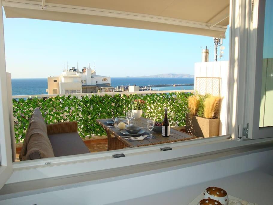 شقة Centre Penthouse With Seaview كاندية المظهر الخارجي الصورة